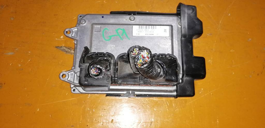блок управления двс Honda Fit