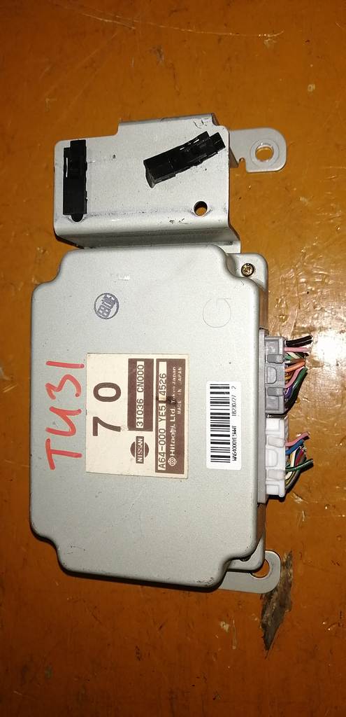 блок управления акпп Nissan Presage