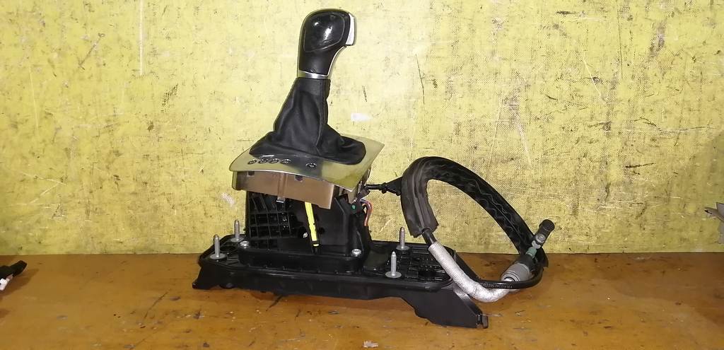 селектор акпп Volkswagen Golf