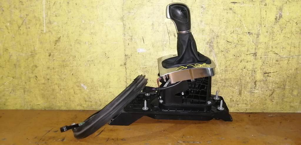 селектор акпп Volkswagen Golf