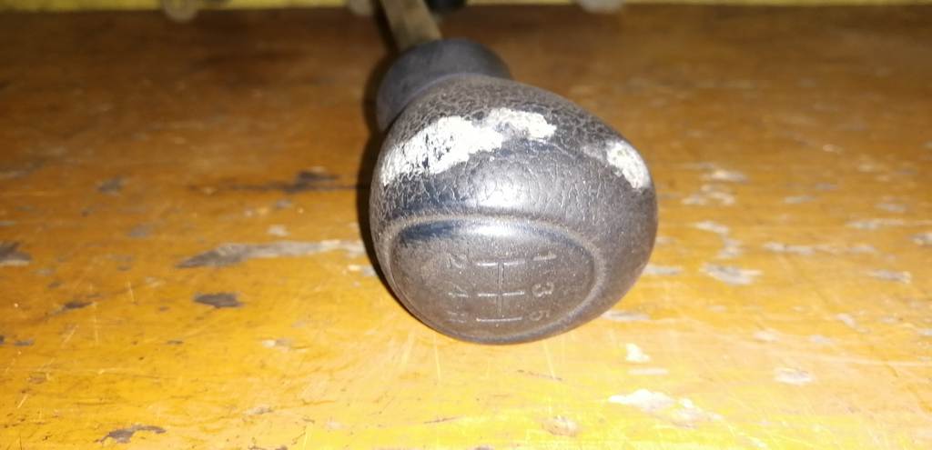 кулиса Mazda Demio