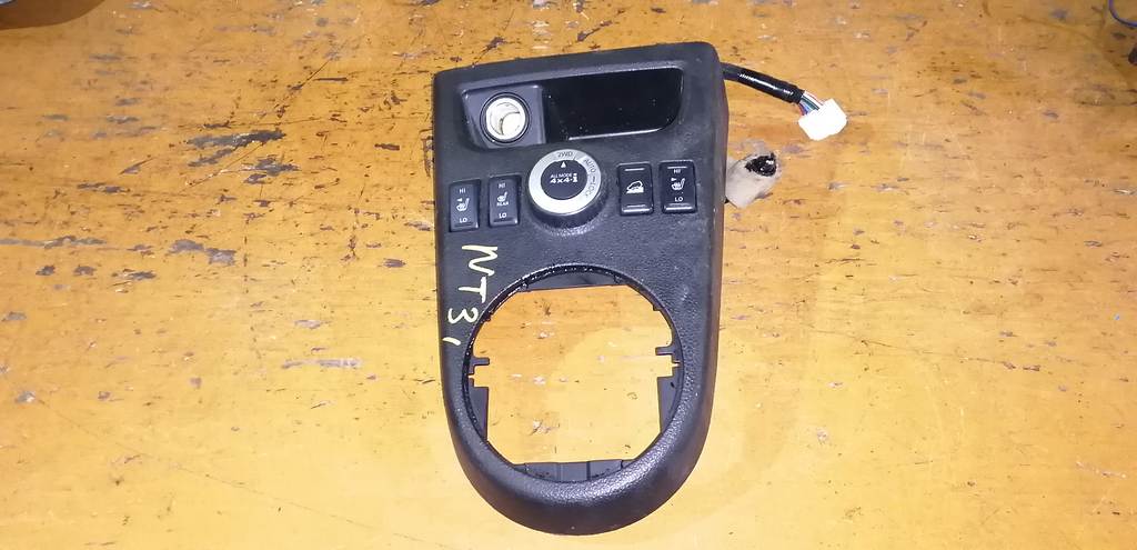 консоль кпп Nissan X-Trail