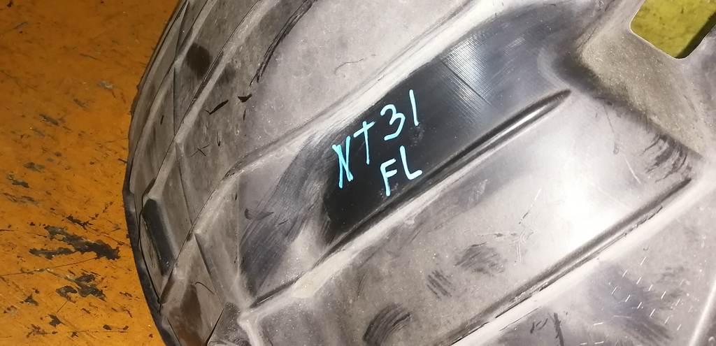 подкрылок Nissan X-Trail