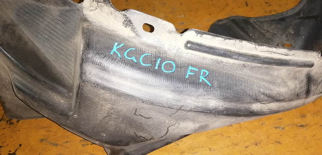 подкрылок Toyota Passo