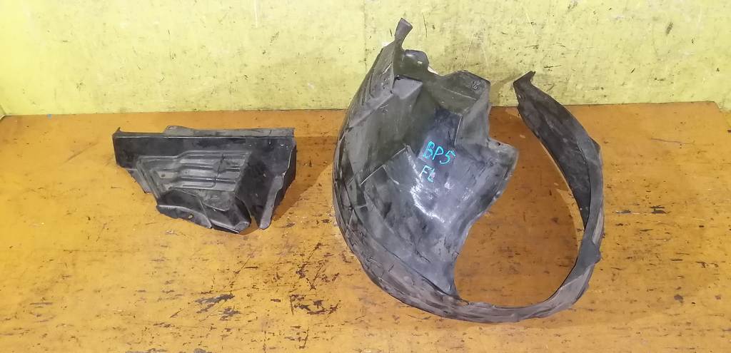 подкрылок Subaru Legacy