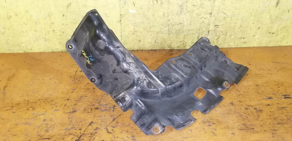 защита двигателя Toyota Sienta