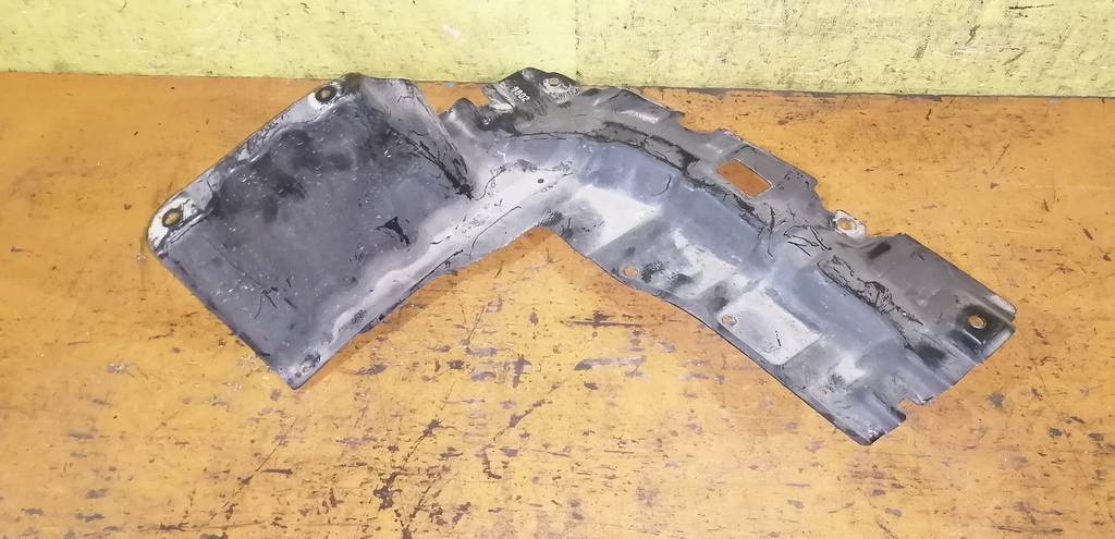 защита двигателя Toyota Sienta