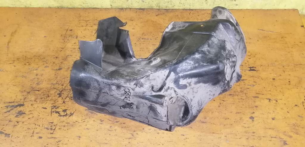 подкрылок Subaru Impreza