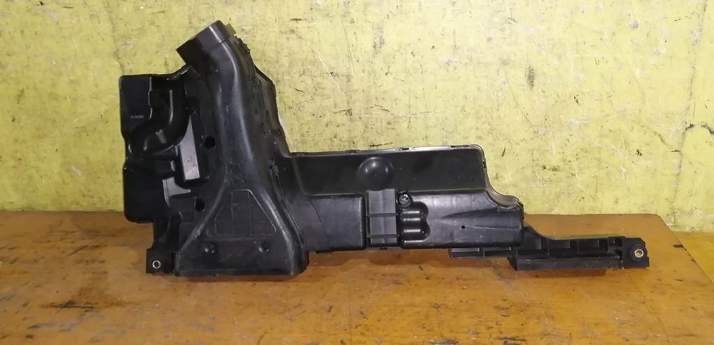 воздухозаборник Nissan Teana