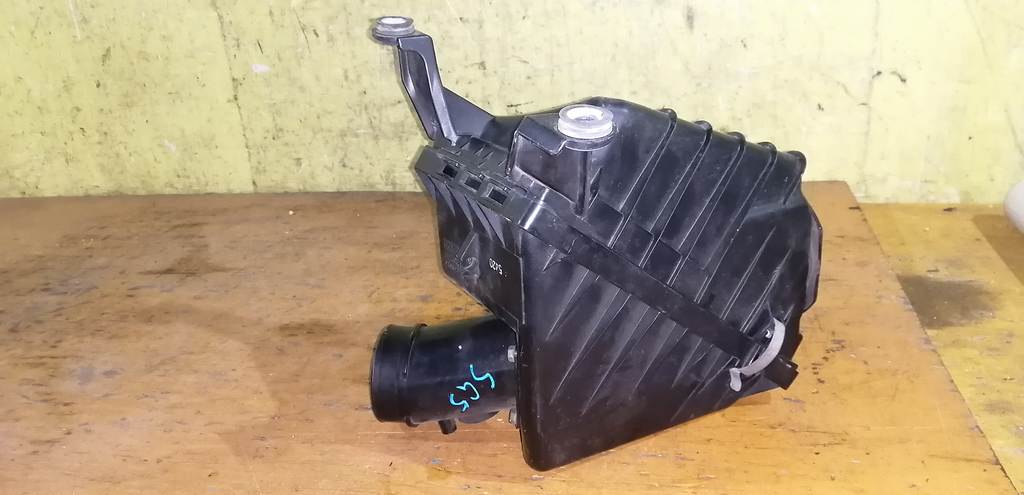 корпус воздушного фильтра Subaru Forester