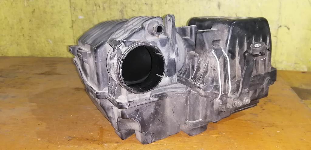 корпус воздушного фильтра Honda Freed