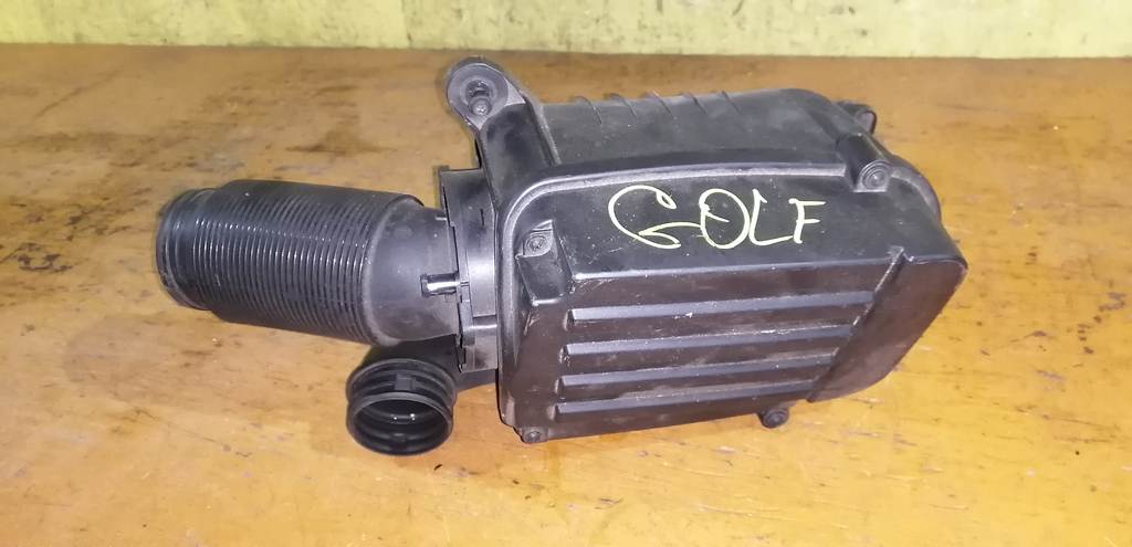 корпус воздушного фильтра Volkswagen Golf