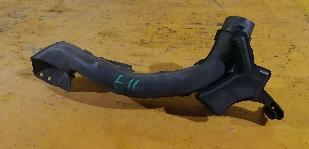 воздухозаборник Nissan Note