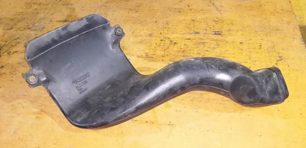 воздухозаборник Volvo XC90