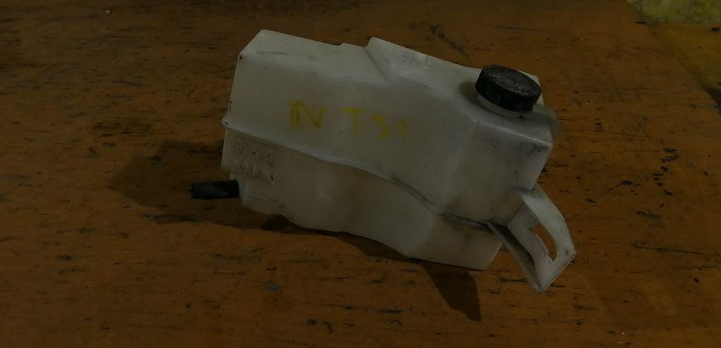 бачок расширительный Nissan X-Trail