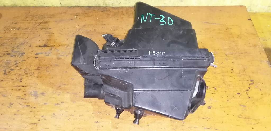 корпус воздушного фильтра Nissan X-Trail