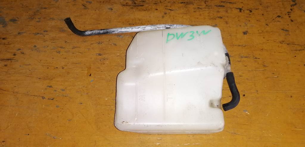 бачок расширительный Mazda Demio