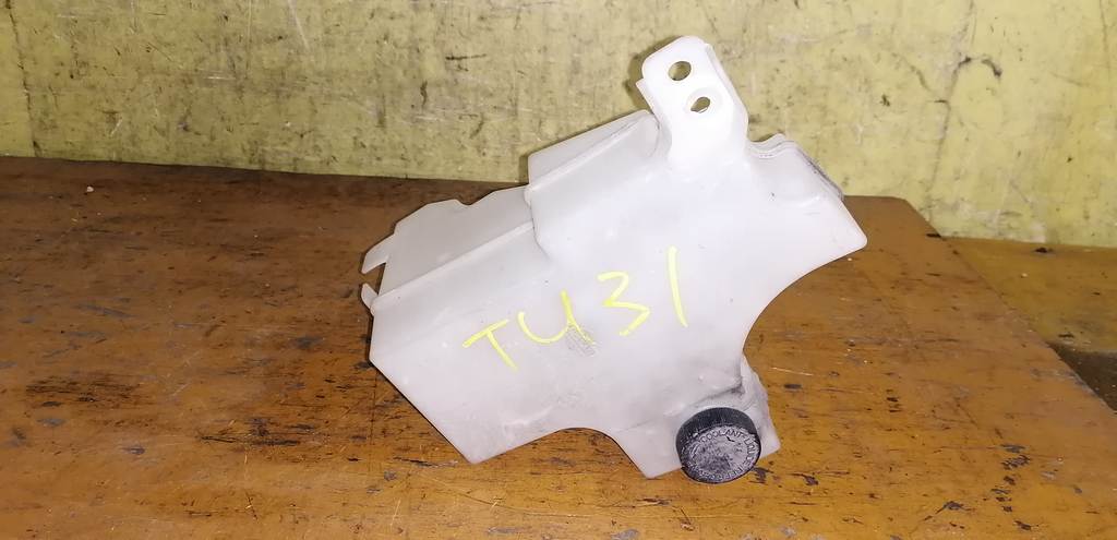 бачок расширительный Nissan Presage