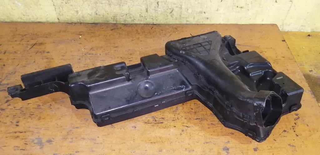 воздухозаборник Nissan Teana