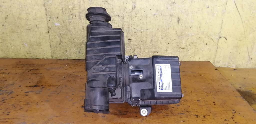 корпус воздушного фильтра Honda Fit