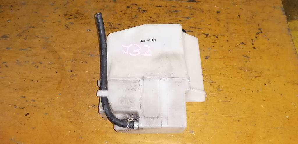 бачок расширительный Nissan Teana