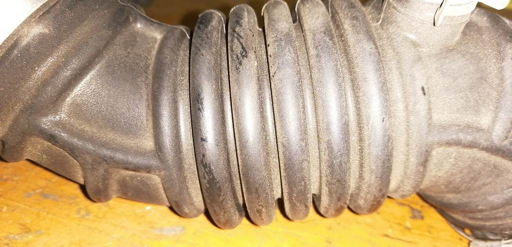 корпус воздушного фильтра Nissan Note