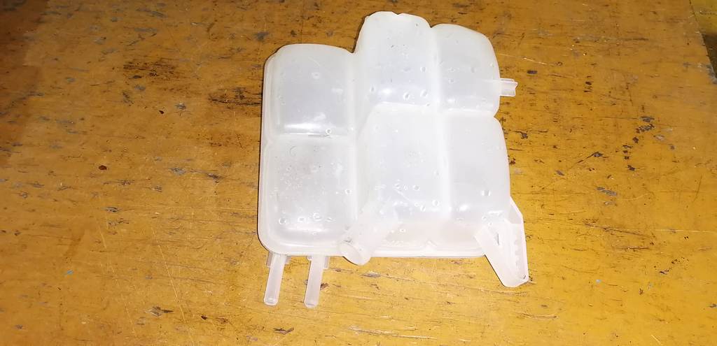 бачок расширительный Volvo S40