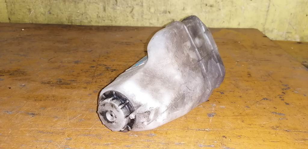 бачок расширительный Honda Elysion