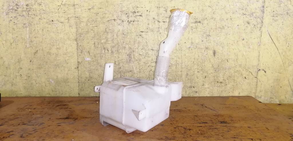 бачок омывателя Subaru Impreza