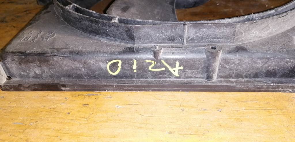 вентилятор радиатора Nissan Cube