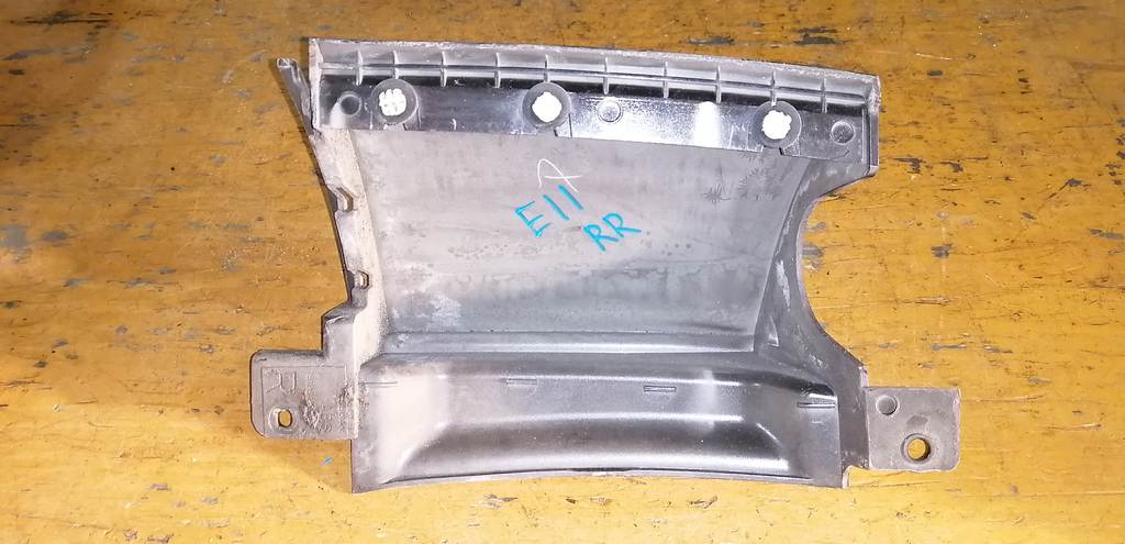 планка под стоп Nissan Note