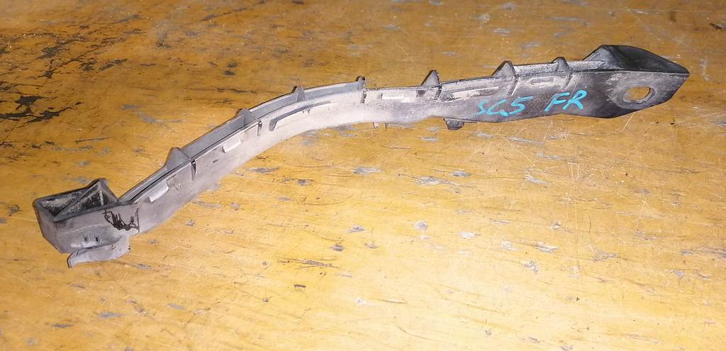 крепеж бампера Subaru Forester