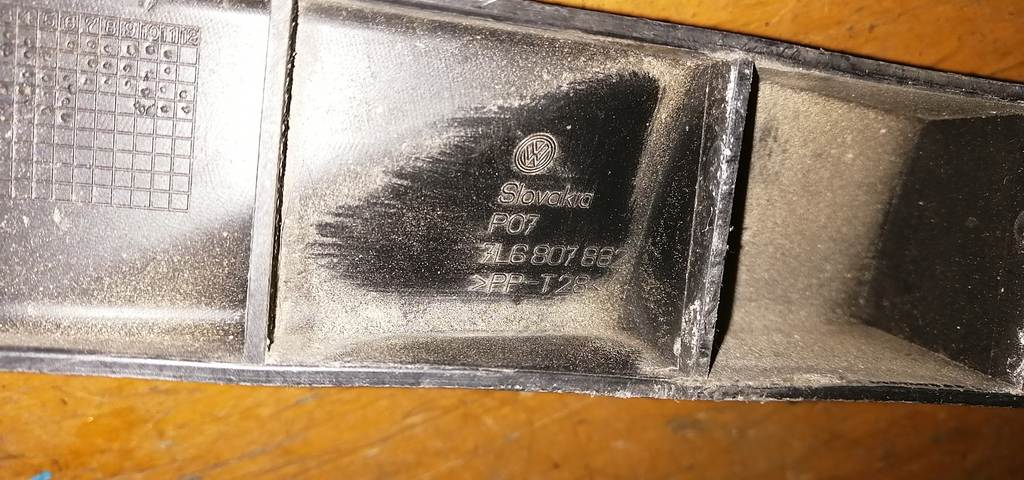 крепеж бампера Volkswagen Touareg