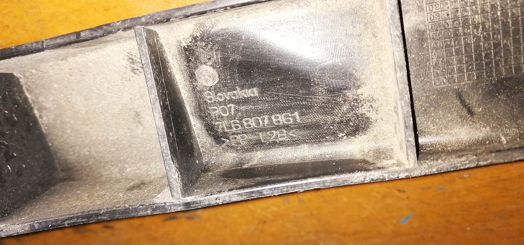 крепеж бампера Volkswagen Touareg