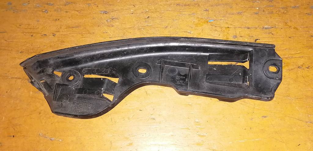 крепеж бампера Volkswagen Touareg