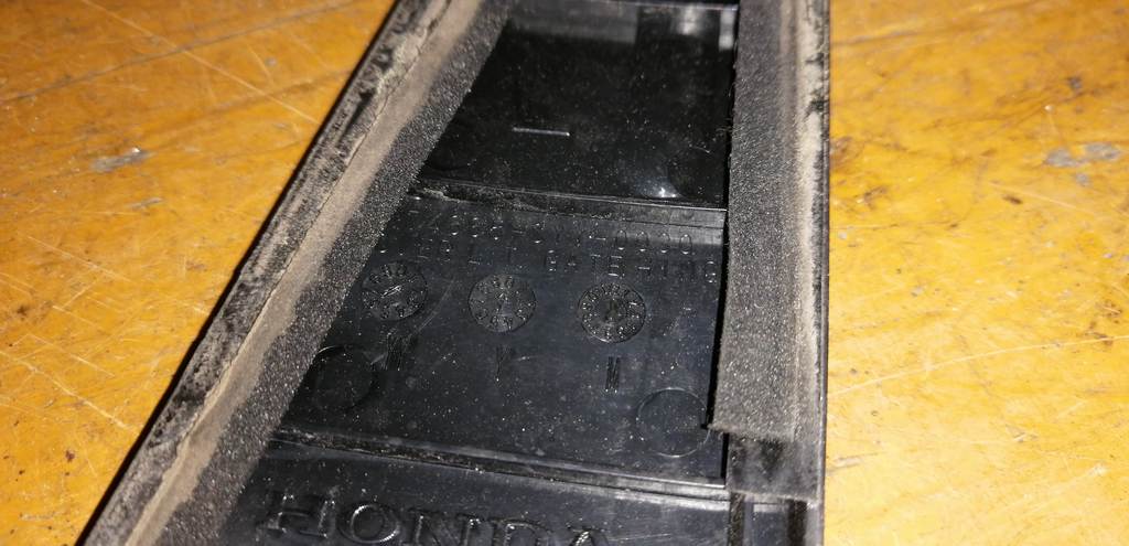 молдинг на крышу Honda Freed