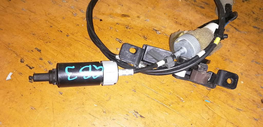 тросик лючка бака Honda Freed