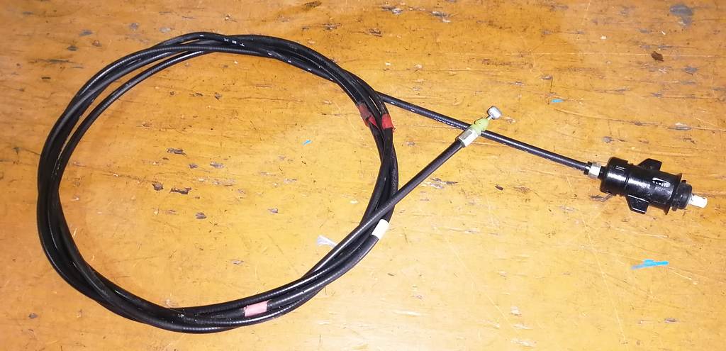 тросик лючка бака Subaru Forester