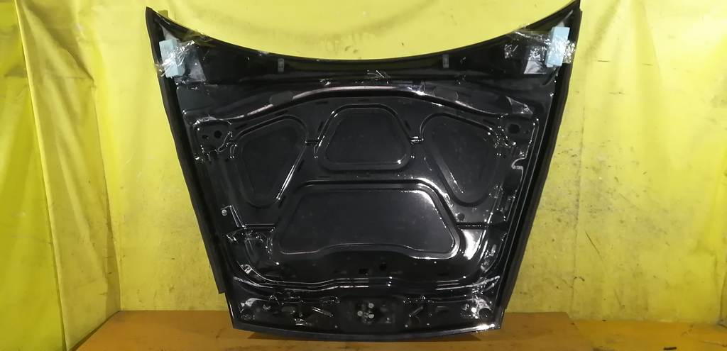 капот Porsche Cayenne