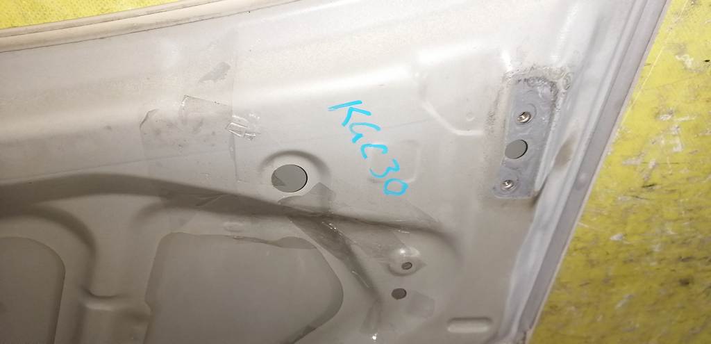 капот Toyota Passo