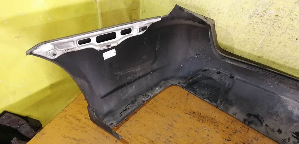 бампер Subaru Legacy