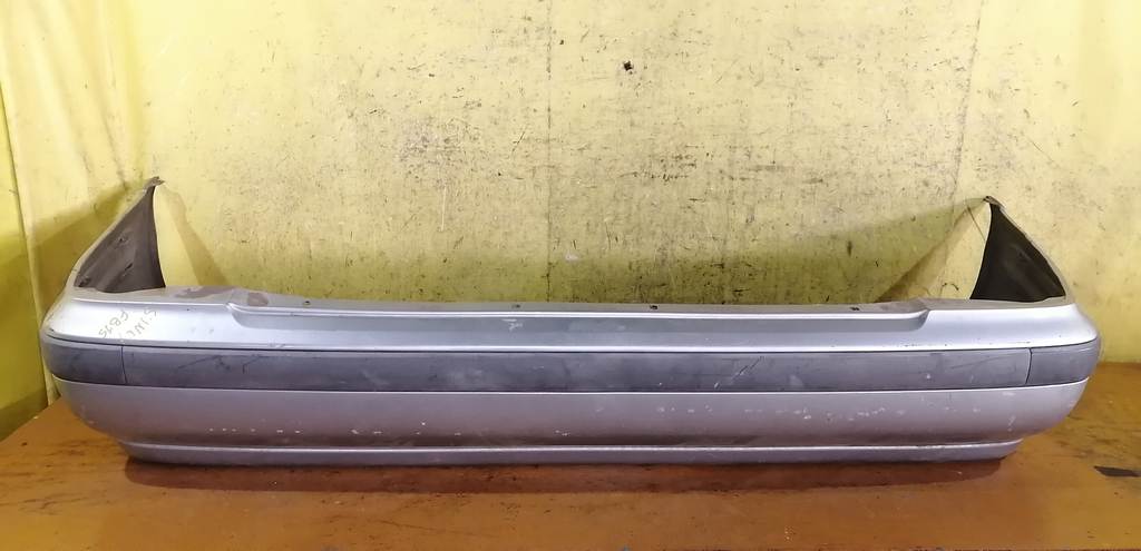 бампер Nissan Sunny