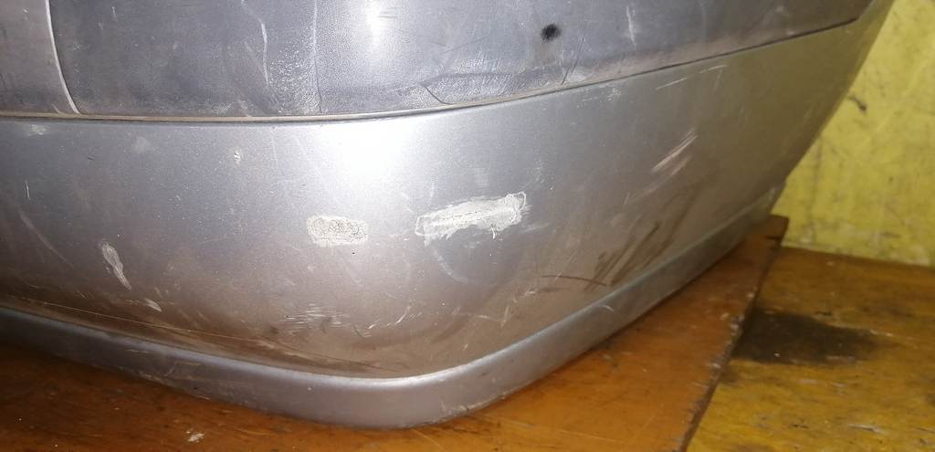 бампер Nissan Sunny