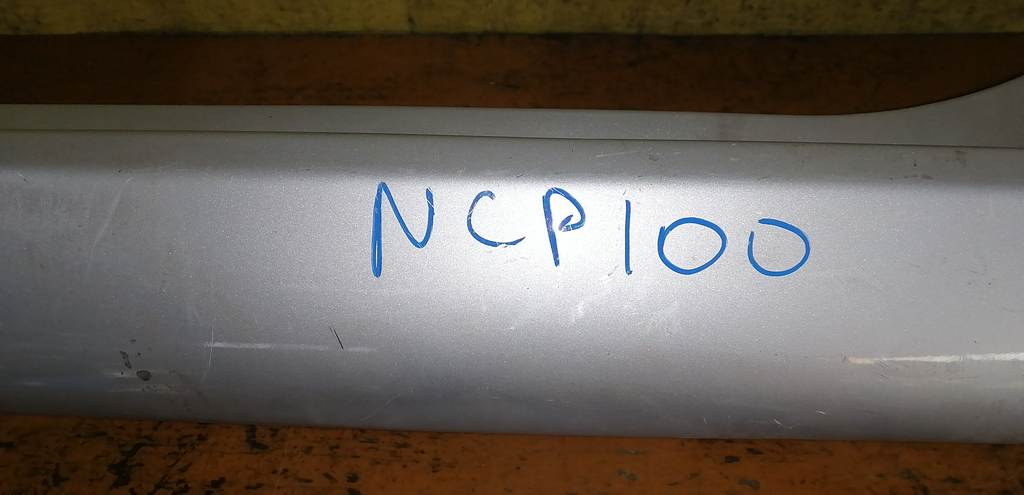 бампер Toyota Ractis