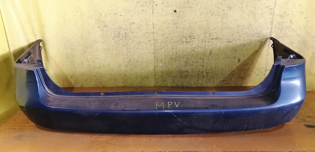 бампер Mazda MPV