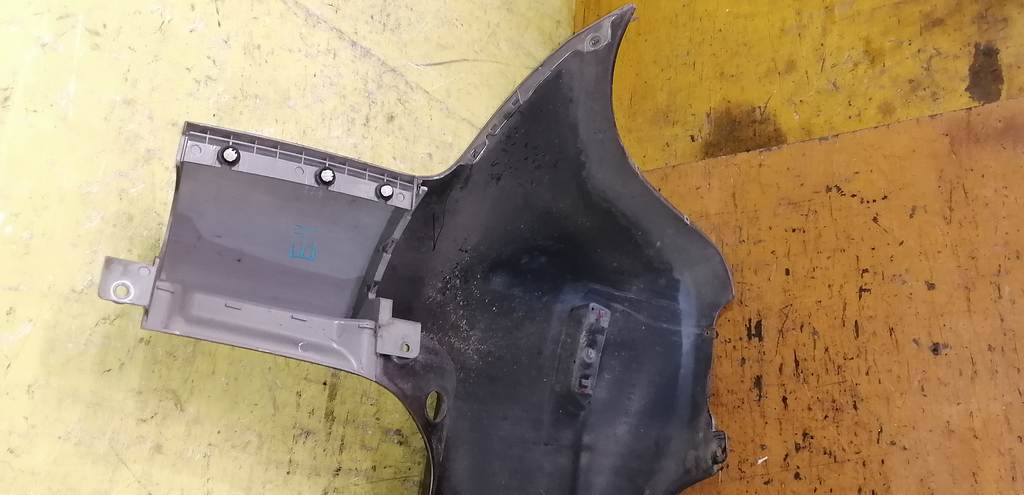 бампер Nissan Note