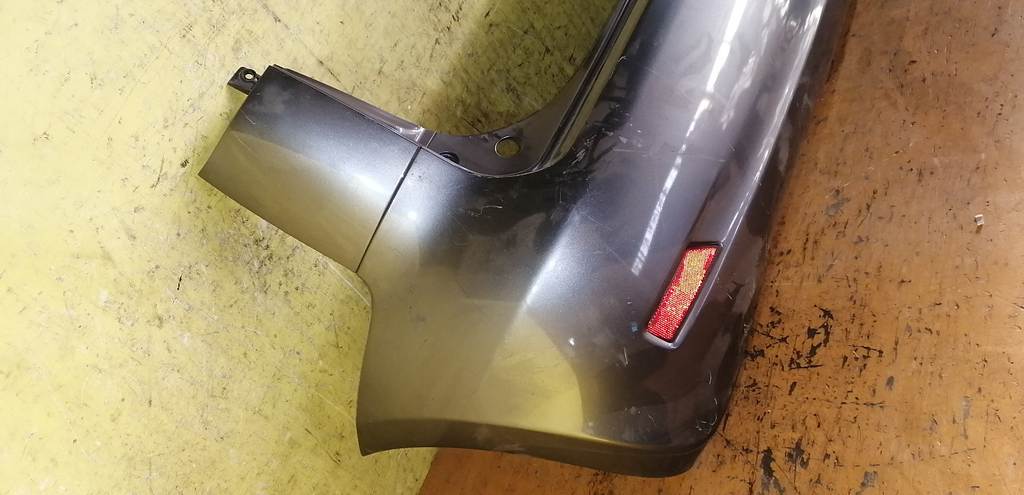 бампер Nissan Note