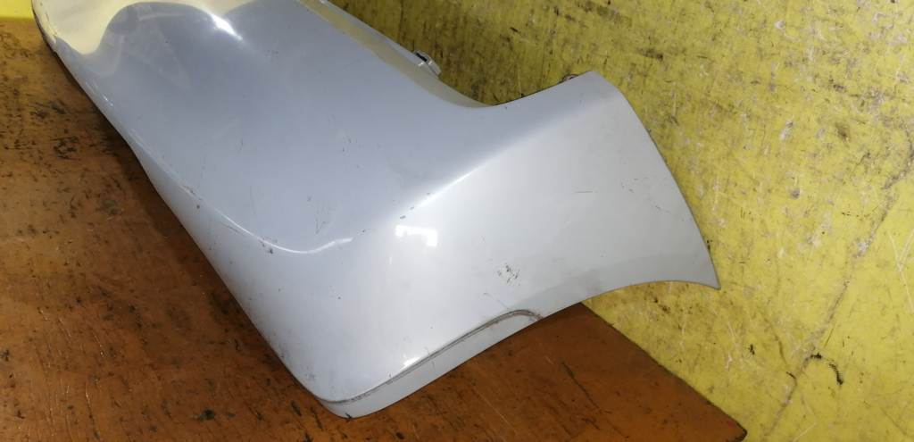 бампер Nissan March