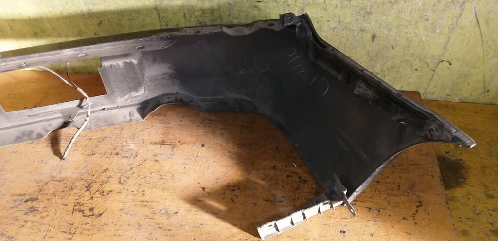 бампер Subaru Impreza