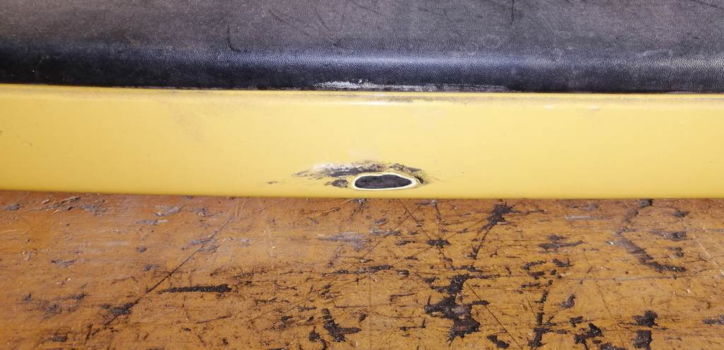 бампер Renault Kangoo